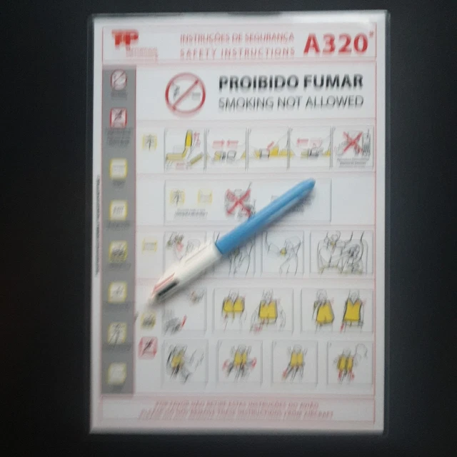TAP AIR PORTUGAL airlines Airbus A320 * special aircraft safety card 09