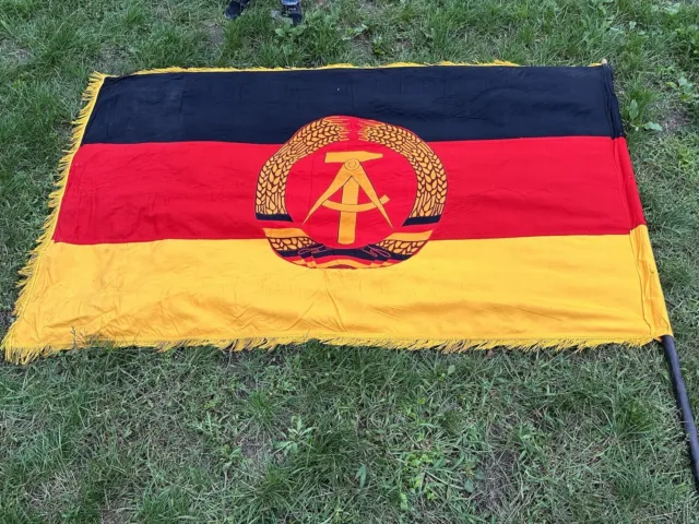 XXL DDR Fahne SED Partei GDR Mastfahne Flagge mit Fransen 180cm x 110cm