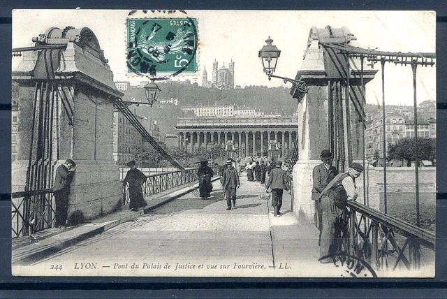 Carte Postale Ancienne – Ecully (Rhône) – Route De Champagne – Début XXe