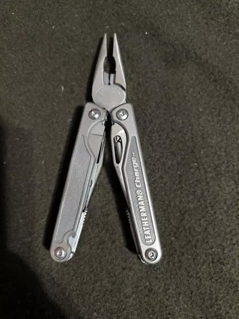 Leatherman Charge AL Gray 154CM  multi-tool USA