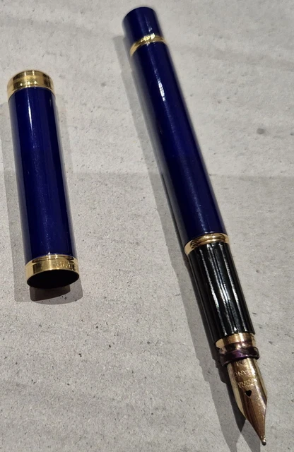 Stylo Plume WATERMAN Lady Charlotte - Rouge Et Doré, Neuf Avec Boîte D'origine, Un Cadeau élégant