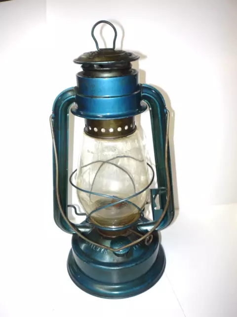 VINTAGE FAR EAST MKII Chalwyn England Blue Kerosene Lantern 93.23