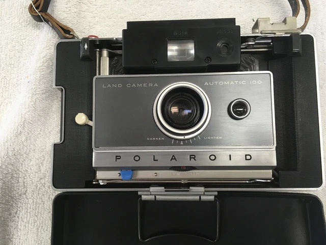 Vintage Polaroid Land Camera AUTOMATIC 100 (Collectors)