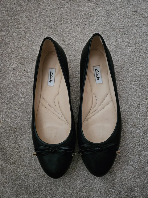 NEW CLARKS GRACE LILY CHAMPAGNE BALLET PUMPS SHOES FLATS Gold Uk 6 D EU 39.5. 34.99 PicClick UK