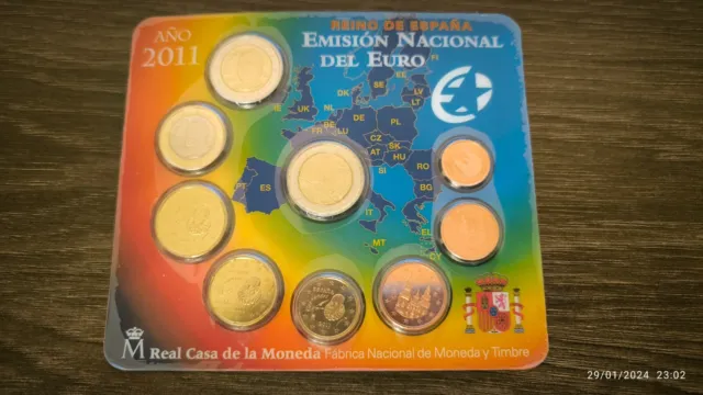KMS Spanien 2011  , 1 cent-2 Euro  offiziellen Blister + 2 euro com - Low Price
