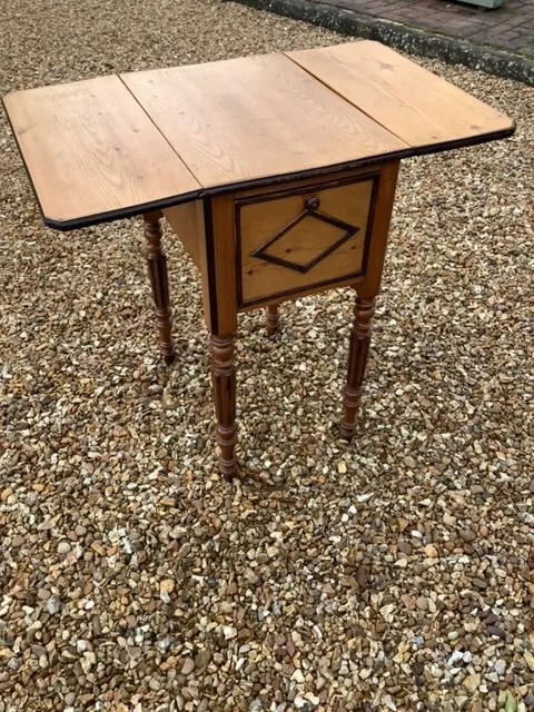 Antique Victorian small pine & ebonised Pembroke table - charming