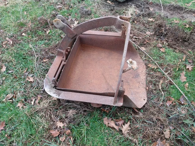 Scoop hydro dirt soil Massey harris Mount Three point John Deere Minnie Oliver