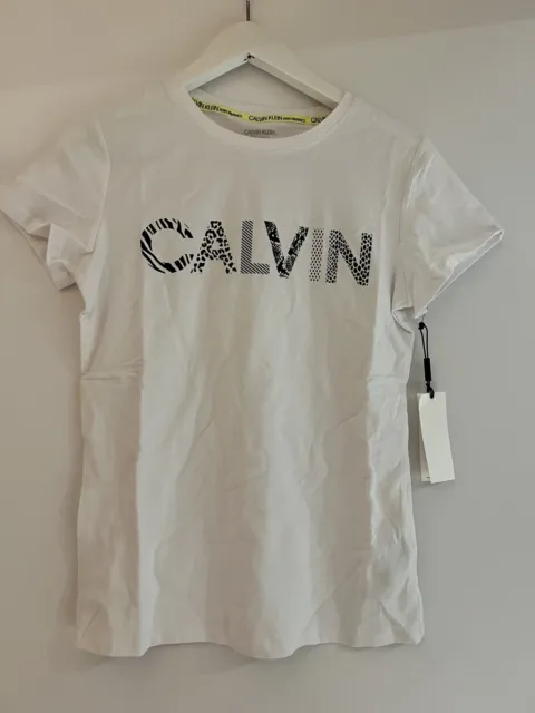 Calvin Klein Women’s logo white t-shirt, small