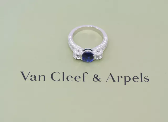 Van Cleef & Arpels Une Soiree A L'Opera Sapphire Platinum Ring Size 52