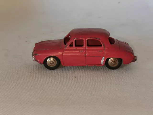 DINKY TOYS REF 24E FRANCE RENAULT DAUPHINE ech. 1/43