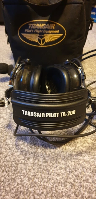 Transair Pilot TA-200 Headset in Carry Case - Great Condition Transair Pilot TA-200 Headset in Carry Case - Great Condition