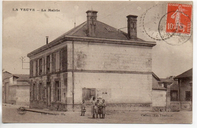 THE WIDOW - Marne - CPA 51 - the Town Hall