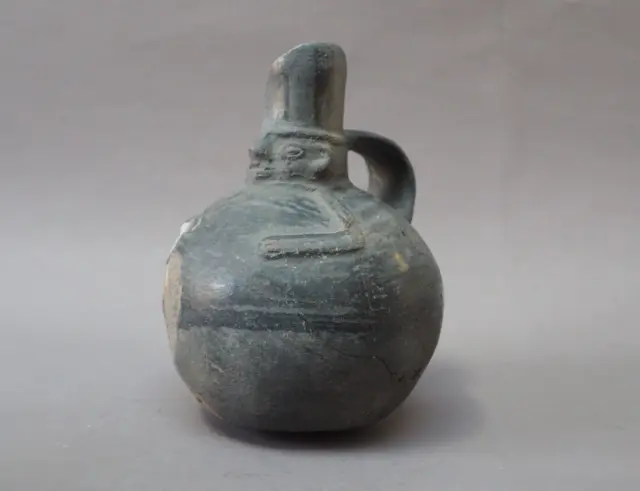 Small Ancient Pre Columbian Pottery Jug Vessel South American Chimu Peru Rare Nr