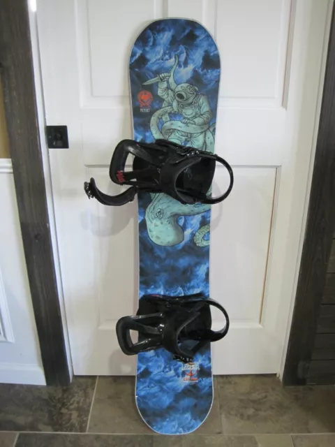 NEVER SUMMER EVO KIDS mini 130 Carbon Snowboard Bindings Rocker with med burton