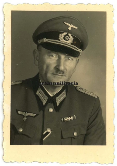 Orig. Foto Portrait Hauptmann Wehrmacht-Gräber-Offizier 21 in BADEN-BADEN 1945