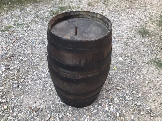 Ancien tonneau de cave en bois pour déco ou table basse bistrot vintage 2