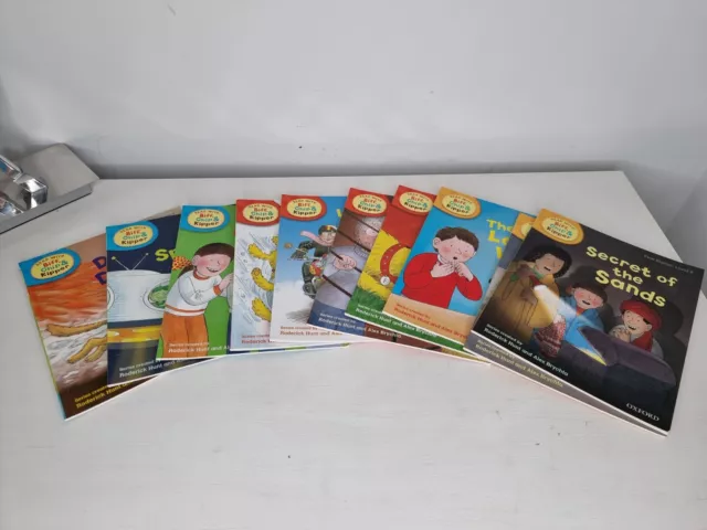 Read With Biff Chip & Kipper First Stories Collection Level 4-6 Bundle