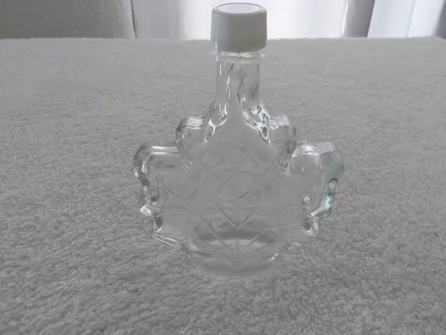 Maple Leaf Shaped Glass Empty Syrup Container Bottle Clear with Lid