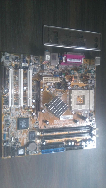 Carte Mère ASUS A7S266-VM REV 1.02 – Socket 462 – Occasion Fonctionnelle
