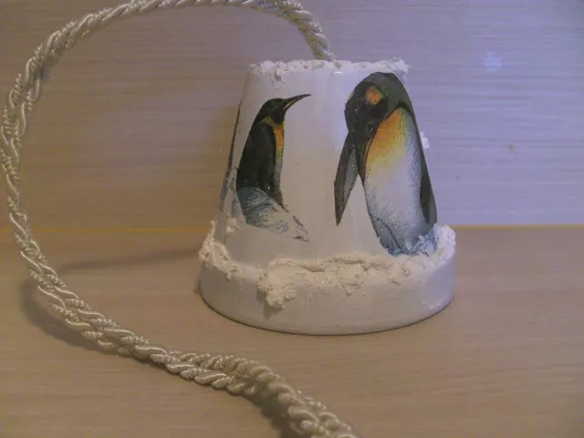 Deko Weihnachten Glocke Keramik Pinguinmotiv und Henkel - Höhe ca. 10 bzw. 55 cm