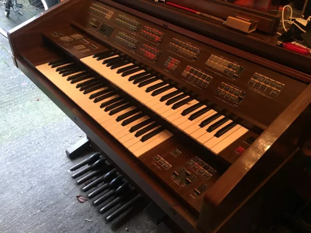 Yamaha Electone FS 20 Electric Organ 2