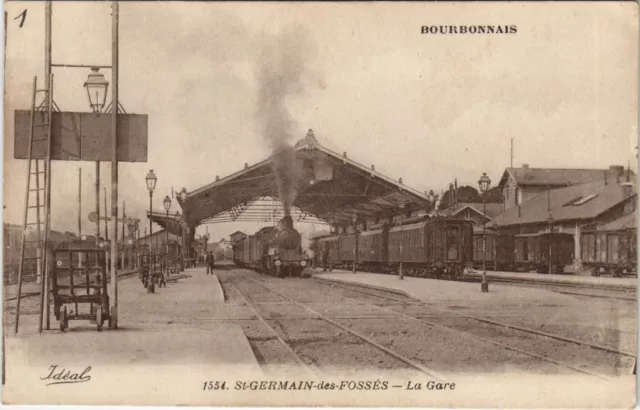 CPA SAINT-GERMAIN-des-FOSSES La Gare (1221303)