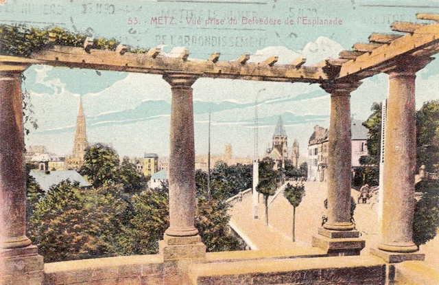 METZ 53vue prise du belvédère de l'esplanade timbrée 1930