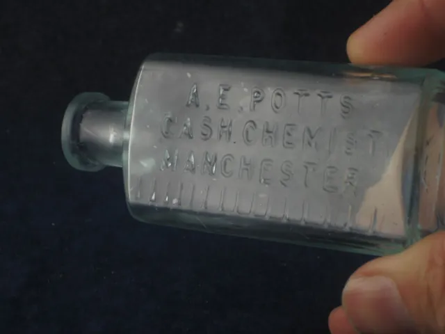 54559 Old Vintage Antique Glass Bottle Chemist Medicine Cure Manchester Potts