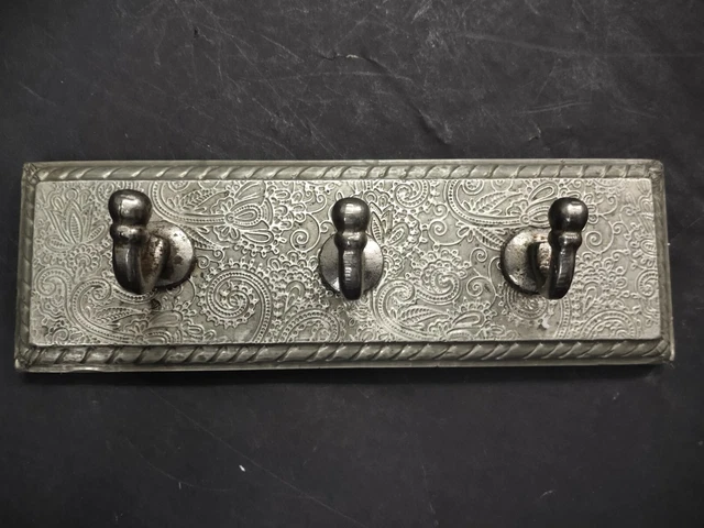 Vintage Old White Metal & Wooden Handcrafted Design Wall Hanging Coat Hook