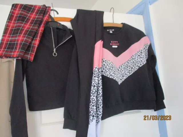 Girls age 10-11 Bundle of 2 tops and leggings and skirt F & F and New Look