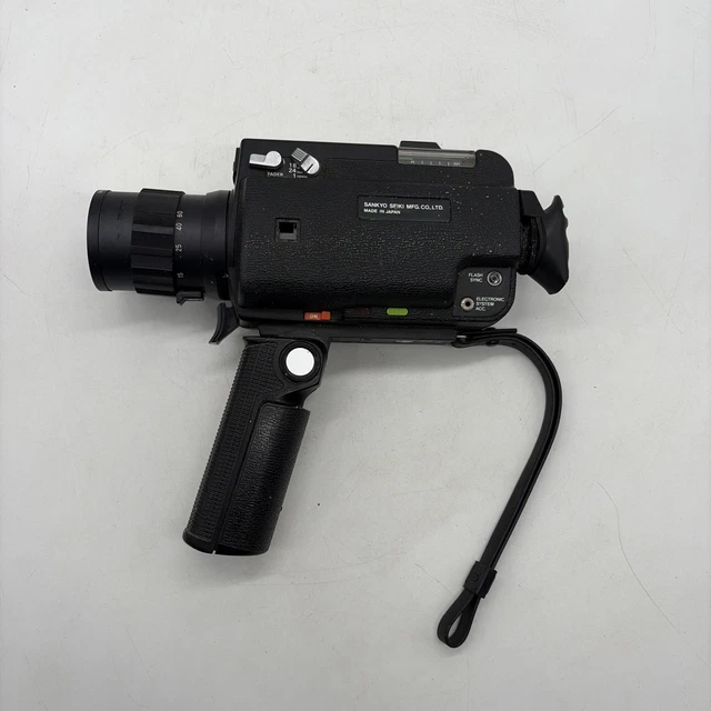 Caméra super 8 Sankyo super CM400 coffret et manuel d