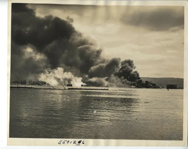 Pennsylvania Wilkes-Barre 1940 Original Photo Flood Gasoline Explosion Vintage 1