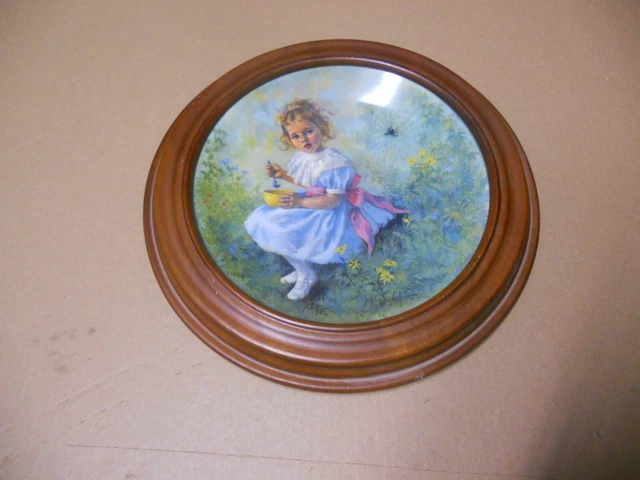 Reco Mother Goose "Little Miss Muffet" Collectors Plate In Wood Holder