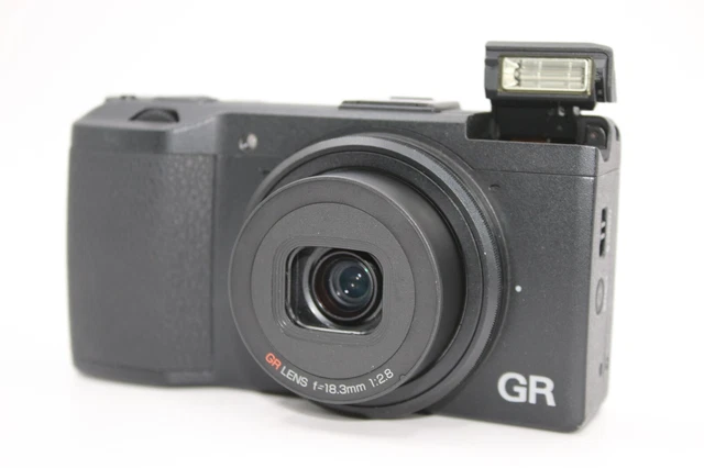 ONLY 1680 SHOTS【NEAR MINT】Ricoh GR 16.2MP Digital Camera - Black 2