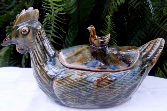 RARE Antique GLAZED HEAVY POTTERY HEN Majolica EGG HOLDER w/ 3D LID Collectable