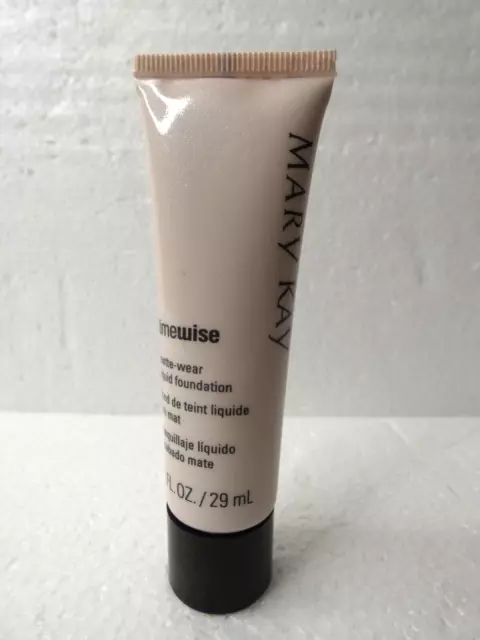 Mary Kay Timewise Matte Wear Liquid Foundation in Ivory 7 Combo Oily 1 fl oz