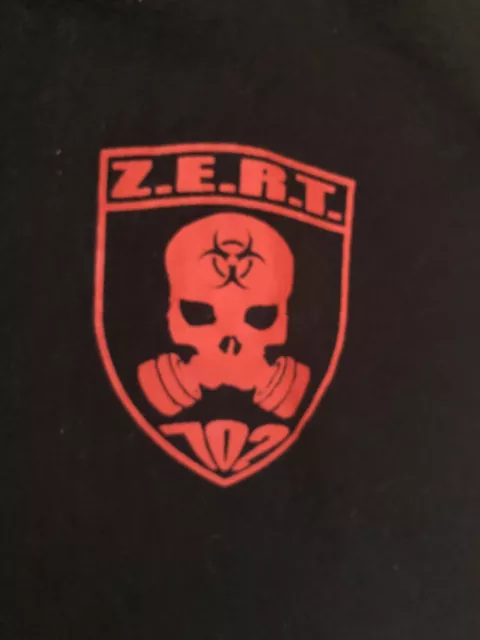 Z.E.R.T Zombie Eradication Response Team Black T-Shirt XL EUC Gildan Cotton