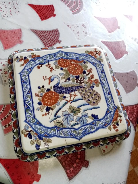 Joli Dessous De Plat En Faience De Gien A Decor De Paon Et De Fleurs 26X26Cm