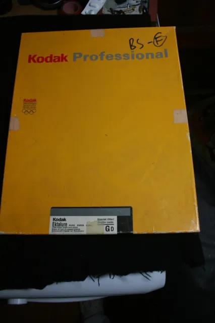 Kodak Polymax 11 radiocontrol 8 x 10 B & W peso papel 1,9 kg estimado 70 hojas de 100