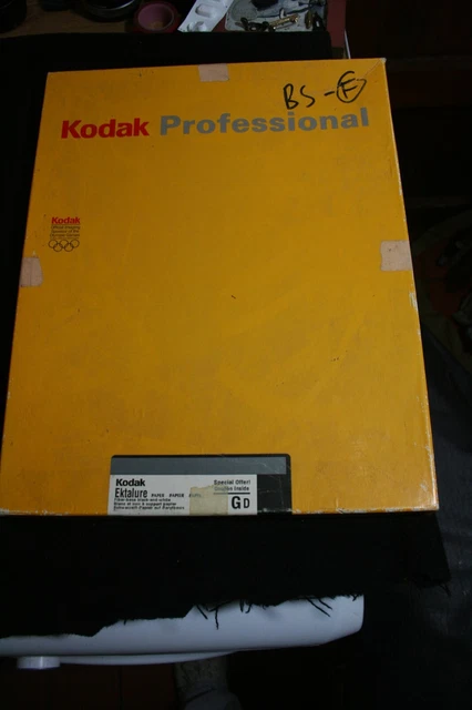 Kodak Polymax 11 radiocontrol 8 x 10 B & W peso papel 1,9 kg estimado 70 hojas de 100