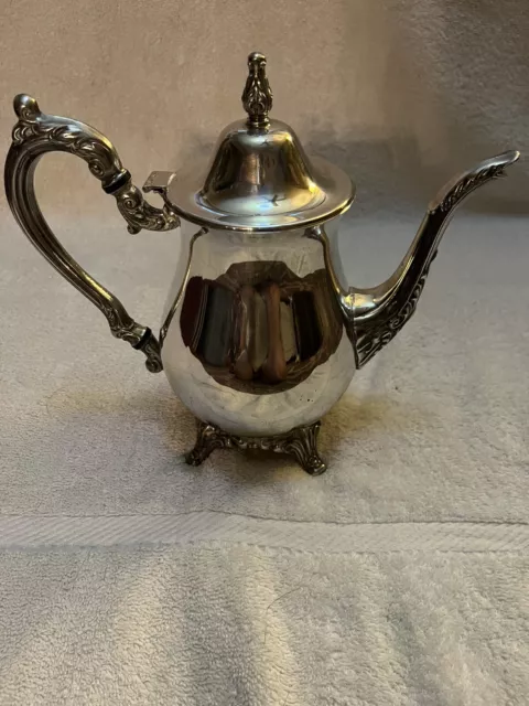 Oneida VTG Du Maurier Footed Silver Plated Coffee Tea Pot Hinged Lid  9” Tall