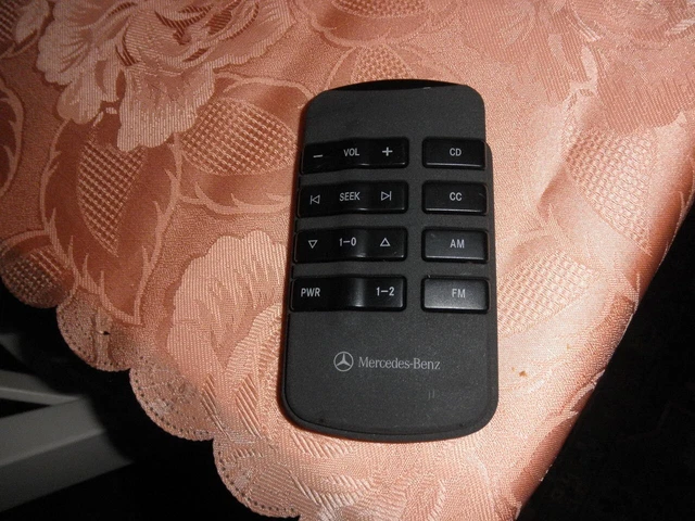 Mercedes-Benz  Radiofernbedienung A0028208289 Original