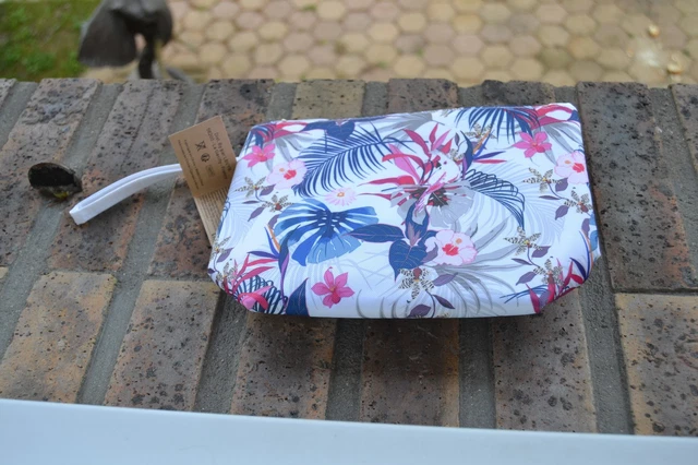 Grande Pochette De Maquillage Noire Rayée - Trousse Toilette 23x34 Cm - Neuve Avec étiquettes