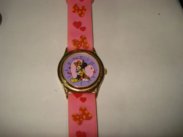 Rare Disney Mickey Minnie Mouse Pie Face Gold Heart Watch Pink Poly Band Bow Tie