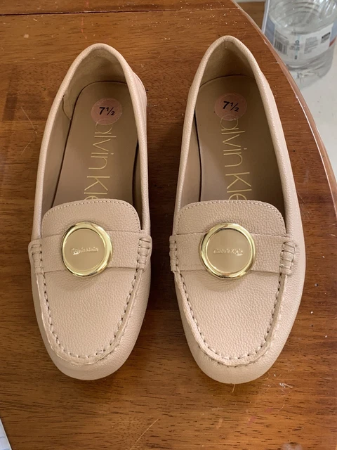 CALVIN KLEIN LEANA Women Gold Logo Slip On Driving Loafers Beige