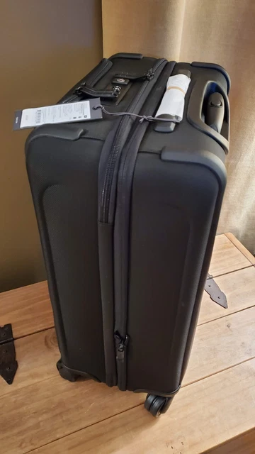 Tumi Alpha 3 Continental Expandable 4 Wheeled Carry-On Black 117162-1041 - $975 6