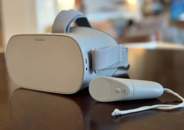 Casque réalité virtuelle autonome VR Oculus Go 32 go manette et Cable