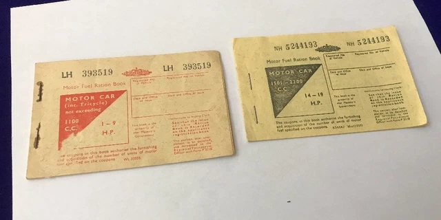 VINTAGE 2 X Motor Fuel Ration Book - Circa 1950s - Black & Red EUR 8,18 ...