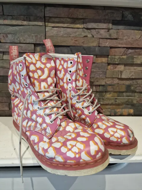 Dr Martens 1460 Leopard Soft Leather Candy Pink Boots - Size 9 UK. used.