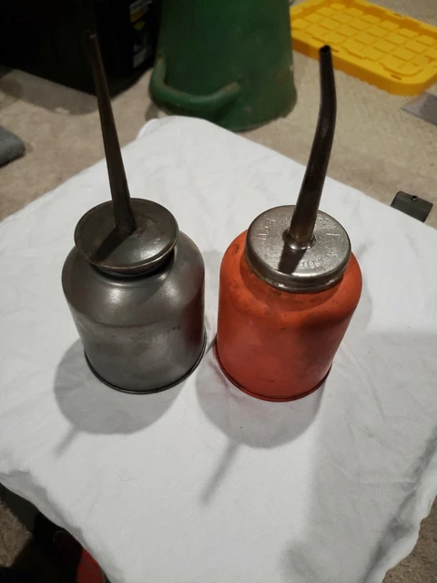VINTAGE UNIQUE THUMB OILERS 1 MARKED EAGLE Great Color Steel Barn Find lot x2 US